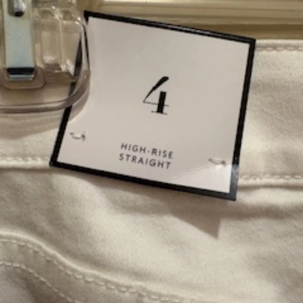 WHBM White Jeans - 4R - NWT - Picture 5 of 12